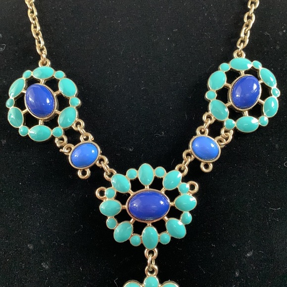 CHARMING CHARLIE teal and blue statement necklace - Picture 5 of 6